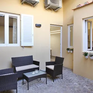 https://meadow-forty-five.it-tuscanyhotel.com