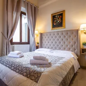 https://calzaiuoli-elegant.it-tuscanyhotel.com
